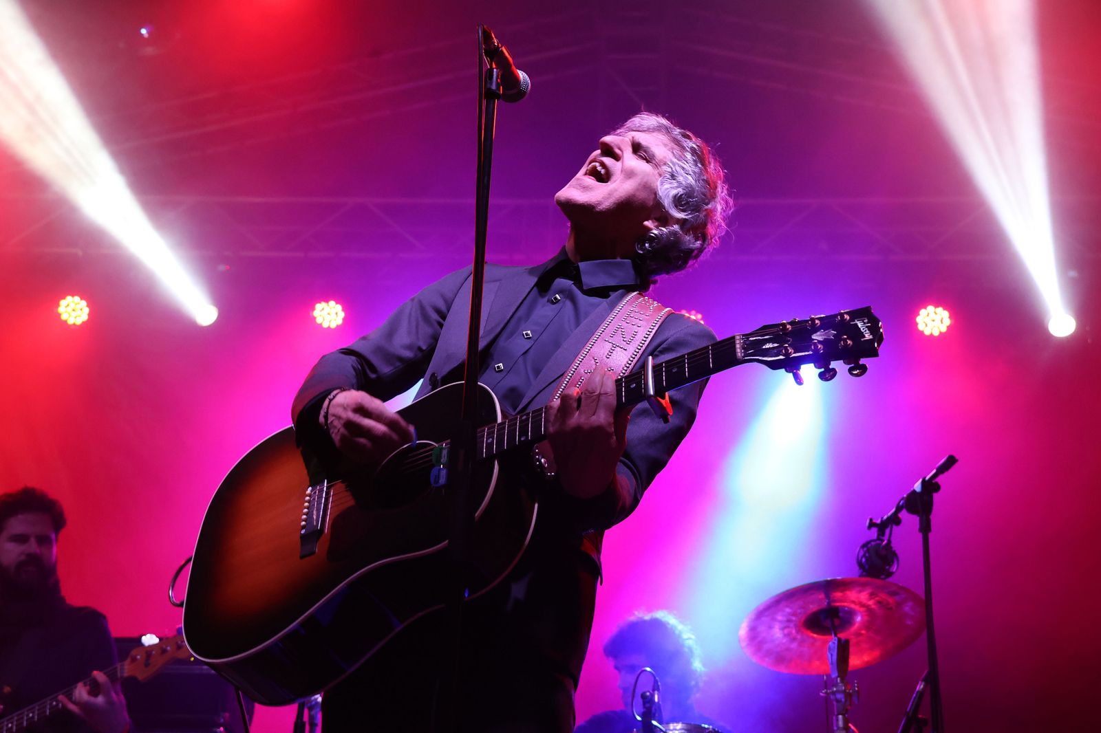 Mikel Erentxun en concierto