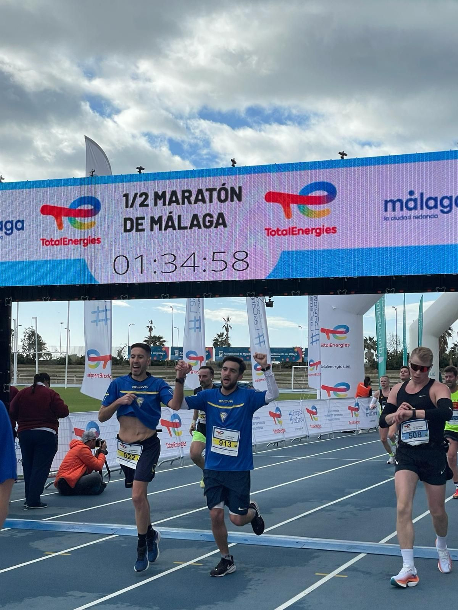 Las mejores fotos de la Media Maratón de Málaga 2024 Las mejores fotos de la Media Maratón de Málaga 2024