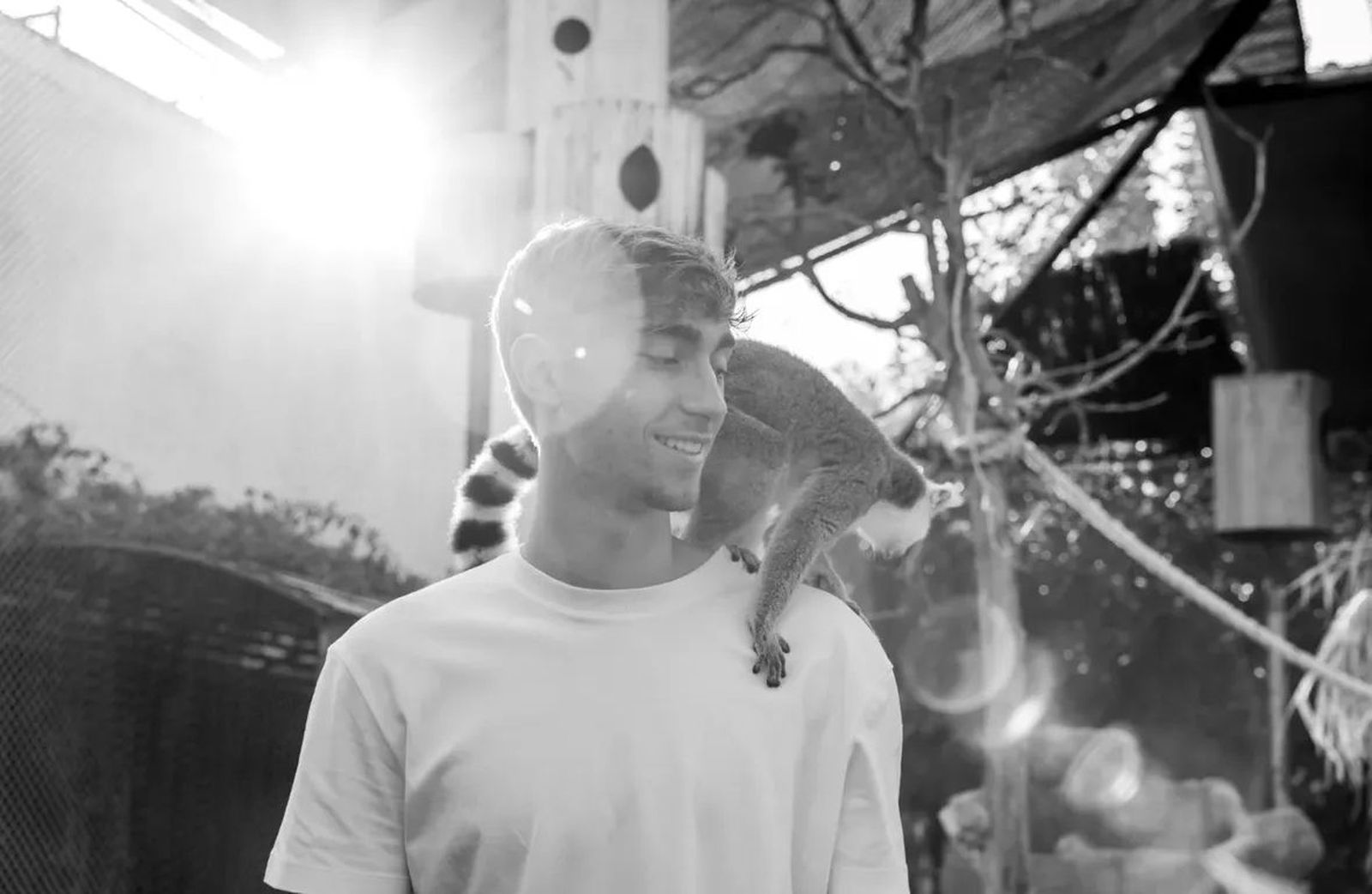 Las exóticas vacaciones de Dean Huijsen