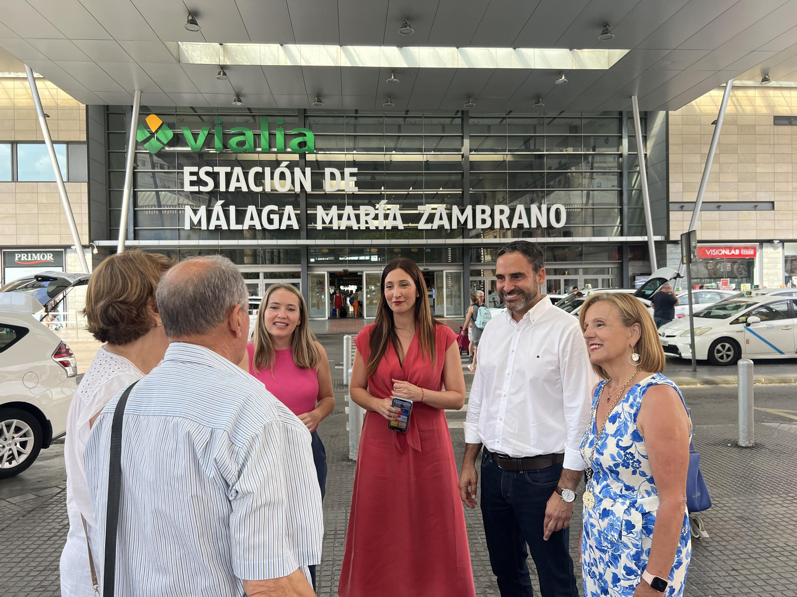 Mari Nieves Ramírez y Daniel Pérez en una rueda de prensa.