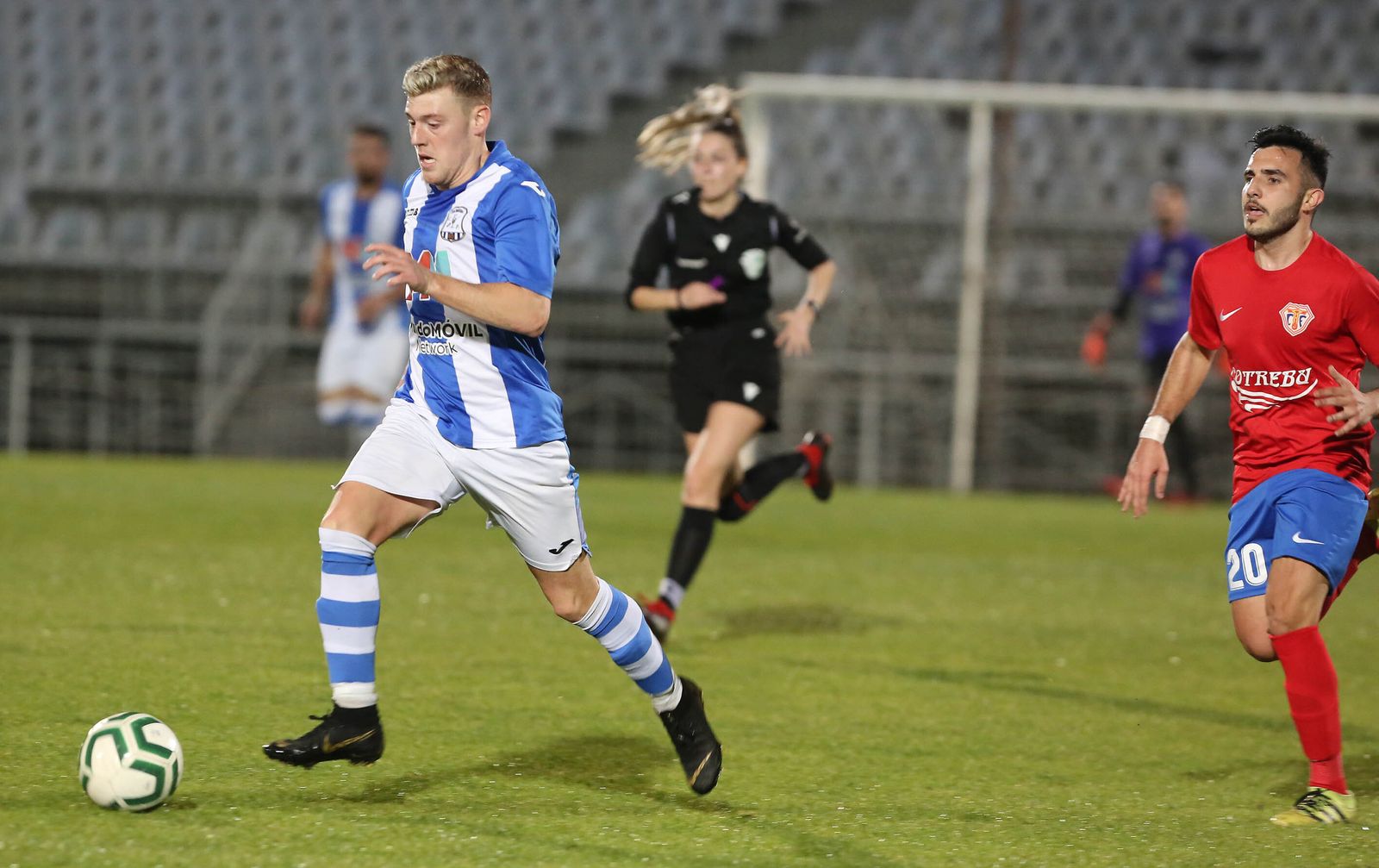 Imágenes del partido en La Juventud entre el Jerez Industrial y el Trebujena