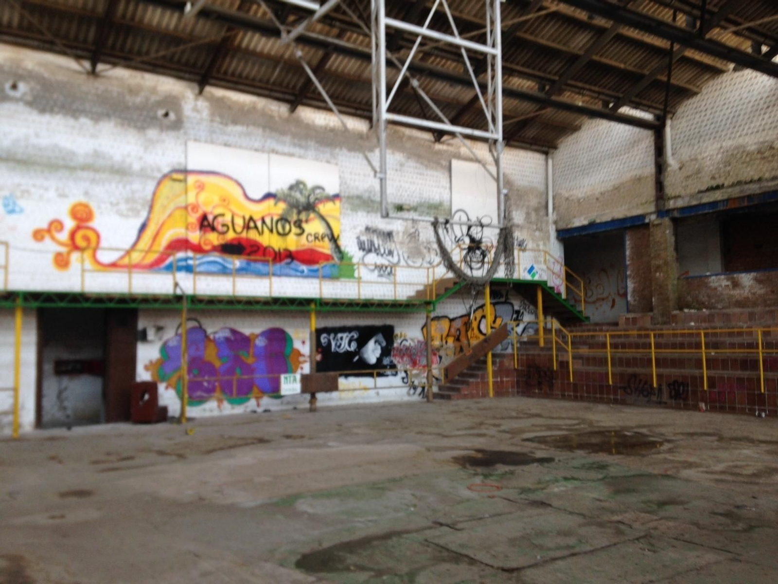 Estado del interior del pabellón.