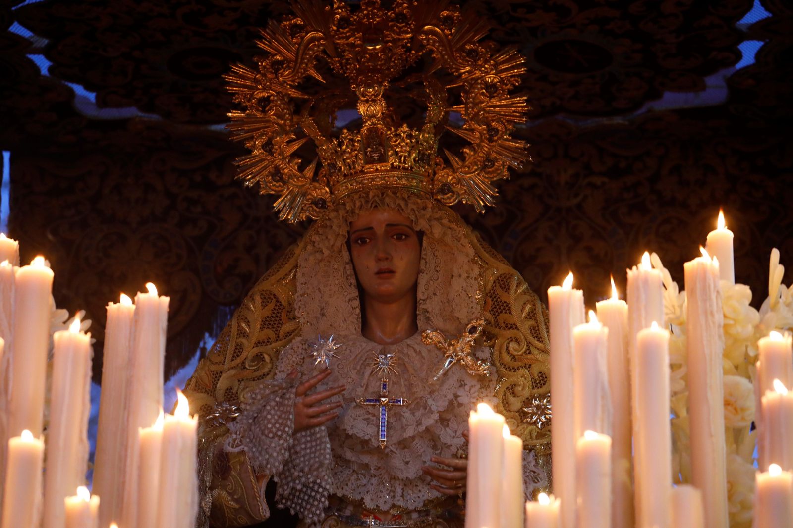 Viernes Santo en Córdoba: la procesión del Descendimiento, en imágenes