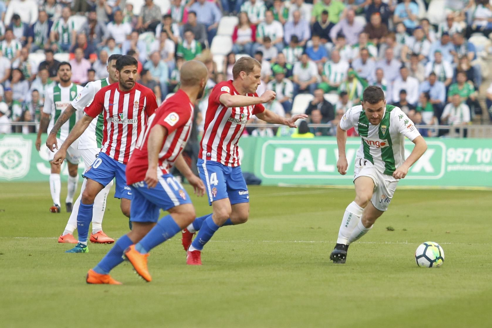El Córdoba CF-Sporting de Gijón, en imágenes