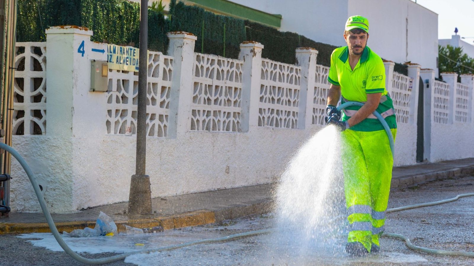La limpieza pasa de nuevo a primer plano en San Fernando con un ...