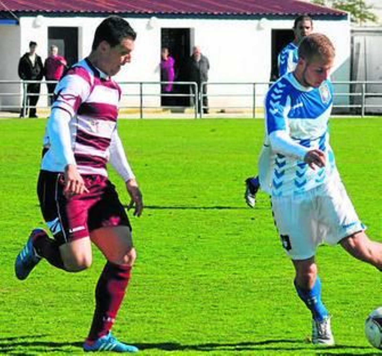 Rubén Alonso, que sigue recuperándose, no estará ante el Mairena.