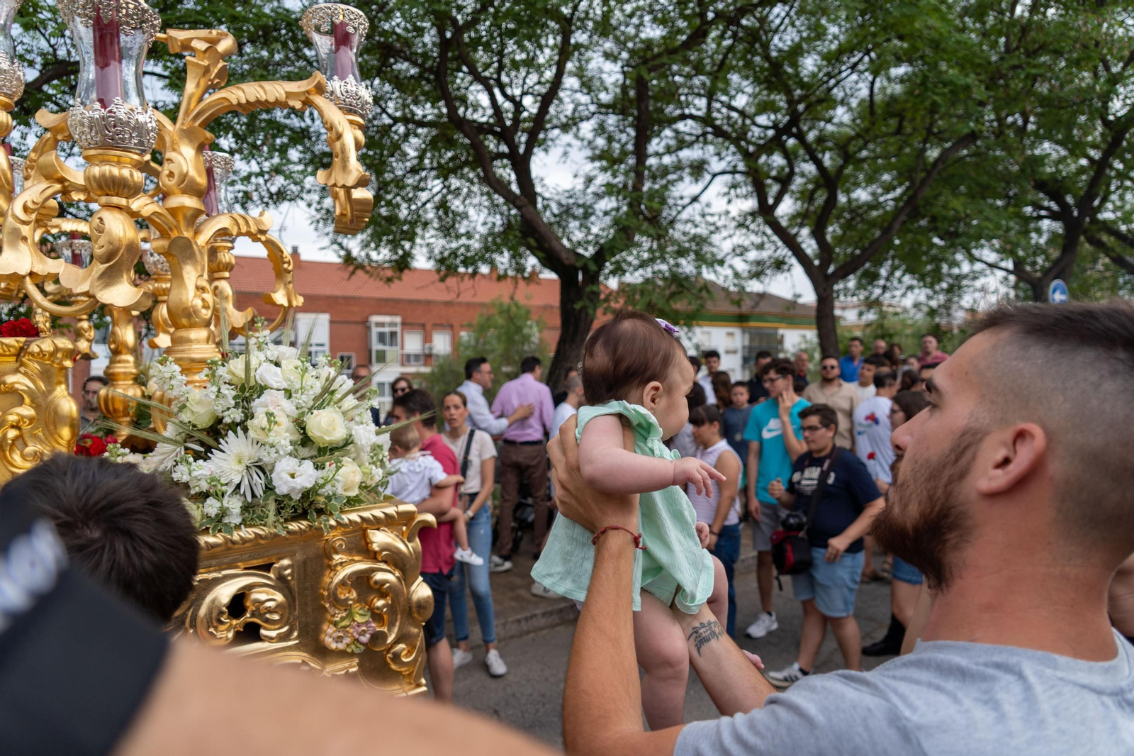 Imágenes del traslado del Cristo del Amor a la Concepción