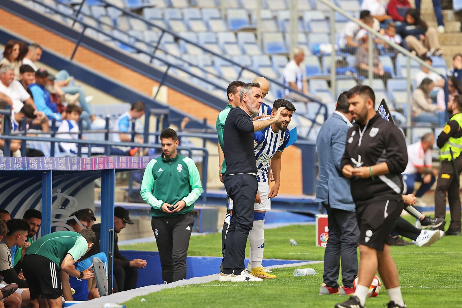 Imágenes del encuentro entre el Recreativo de Huelva y la AD Mérida