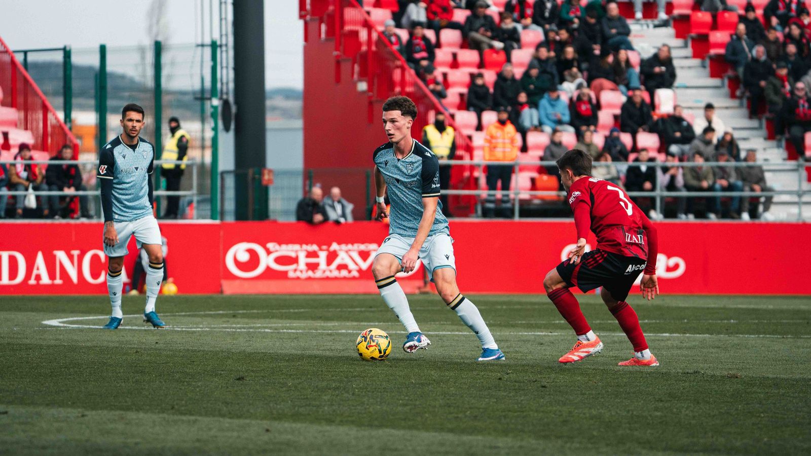 Dzodic formó el doble pivote con Baba