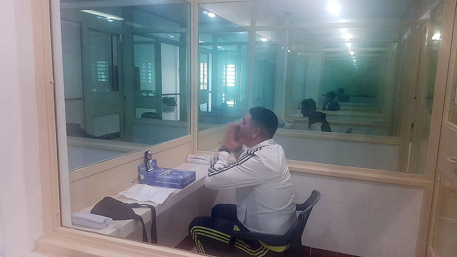 Videollamadas para que los internos contacten con sus lejanas familias