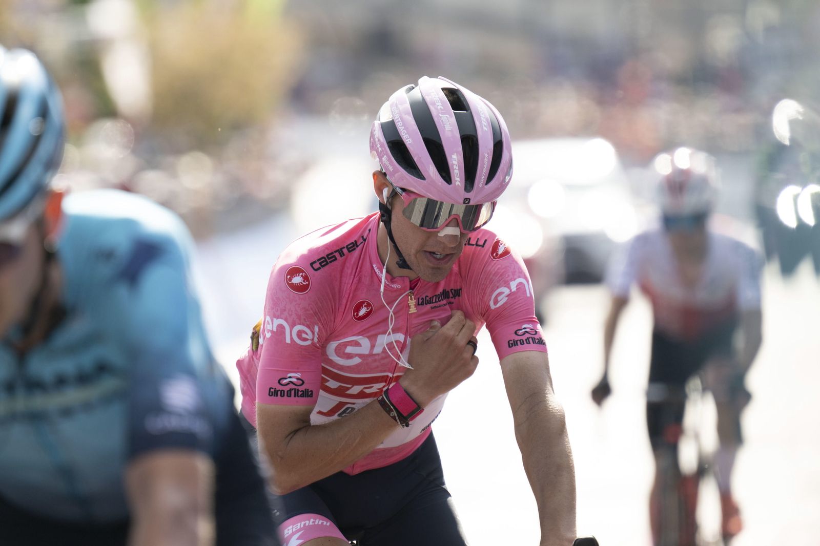 Juanpe López, con la maglia rosa de primer clasificado del Giro.