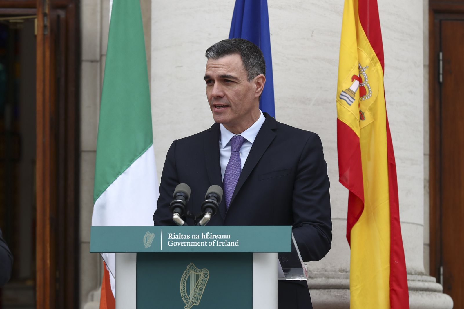 Pedro Sánchez, en una comparecencia en la que criticó ayer a Rafael del Pino.