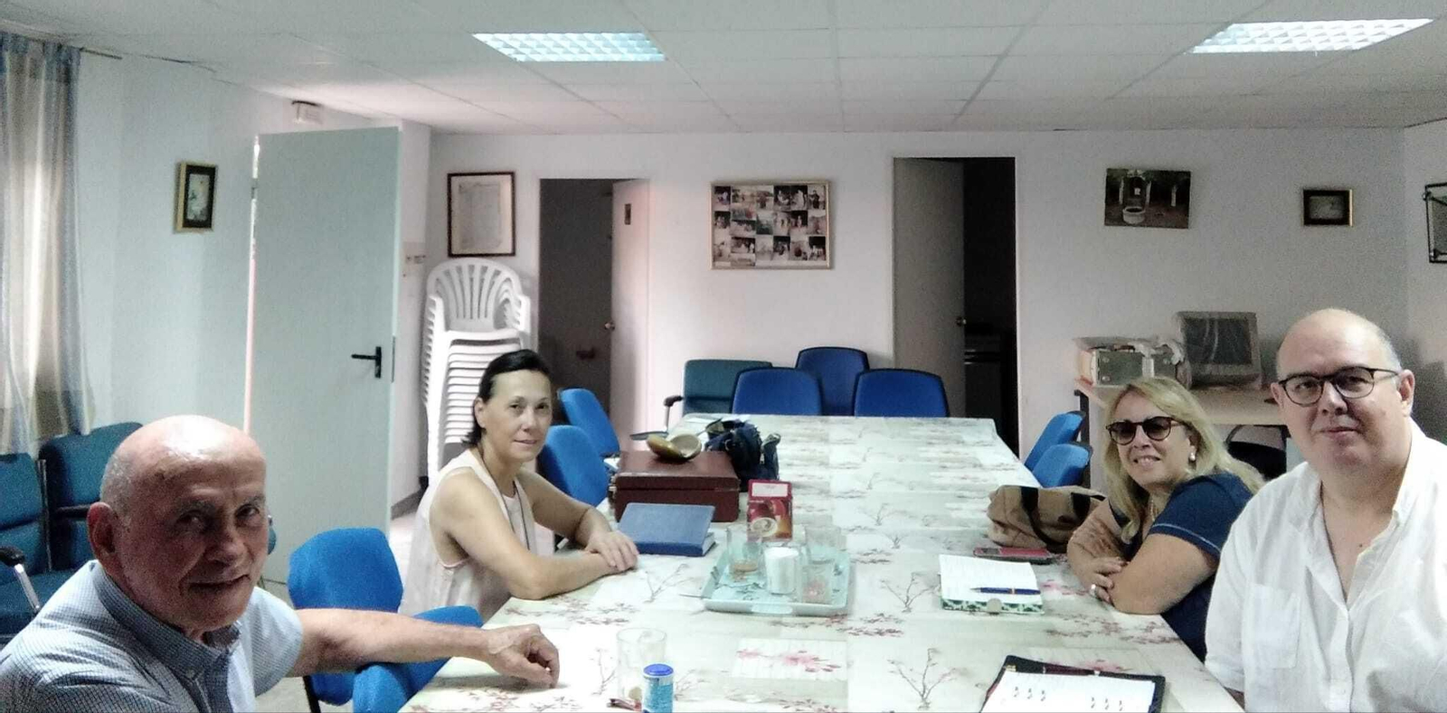 Miembros de la nueva federación 'Progresuus', durante una reunión.