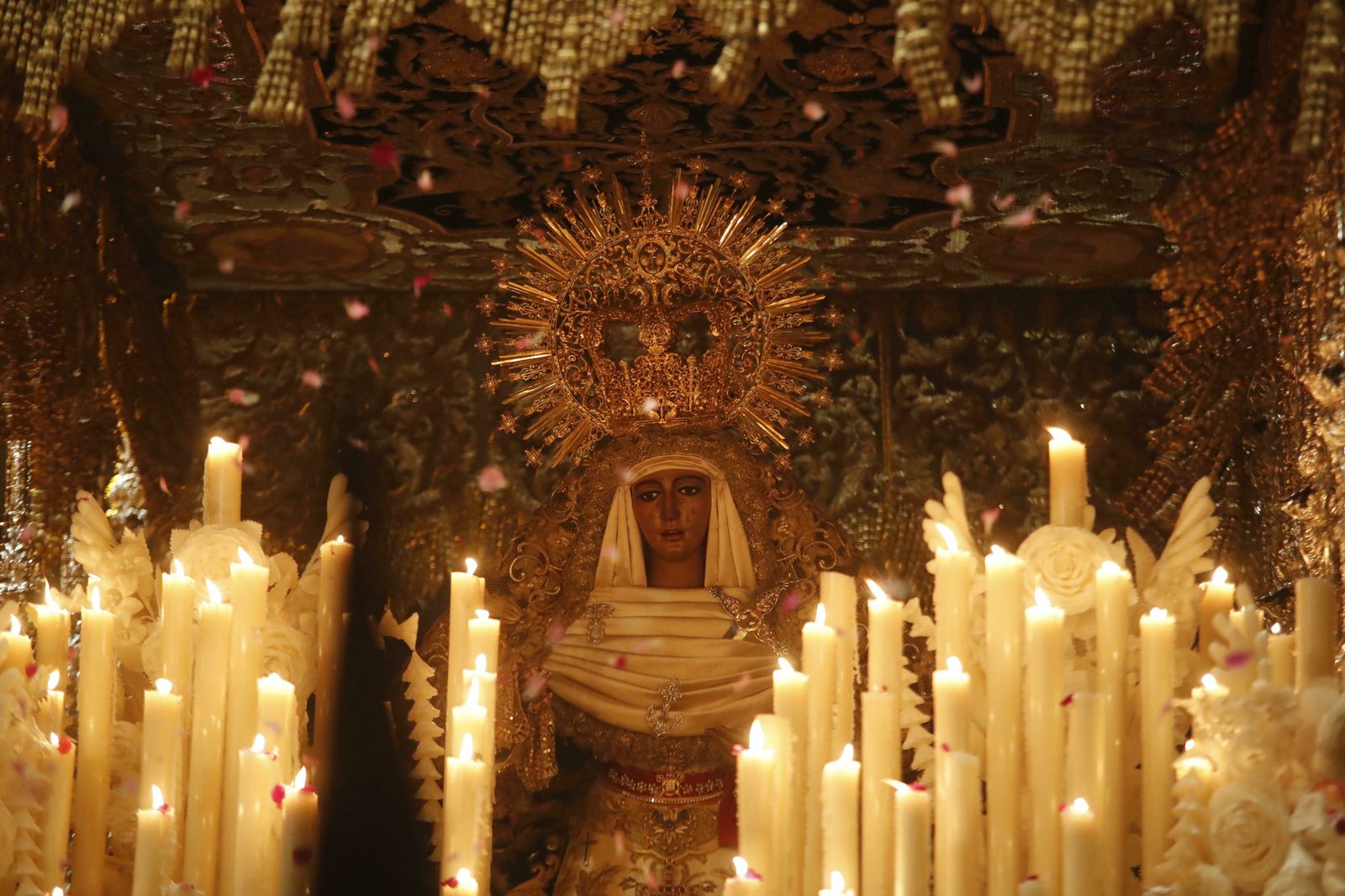 Las imágenes de la Esperanza de Triana