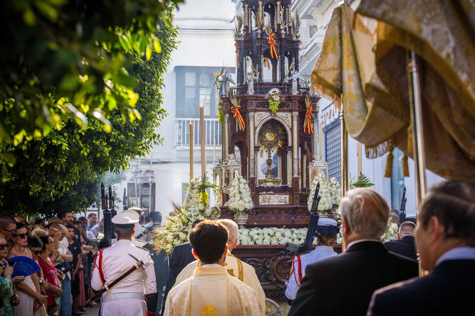 El Corpus Christi de San Fernando, en imágenes