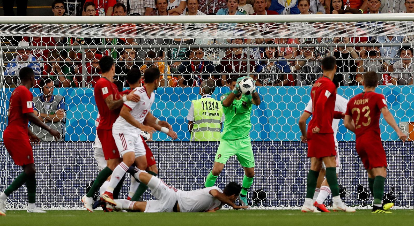 Las imágenes del Irán-Portugal