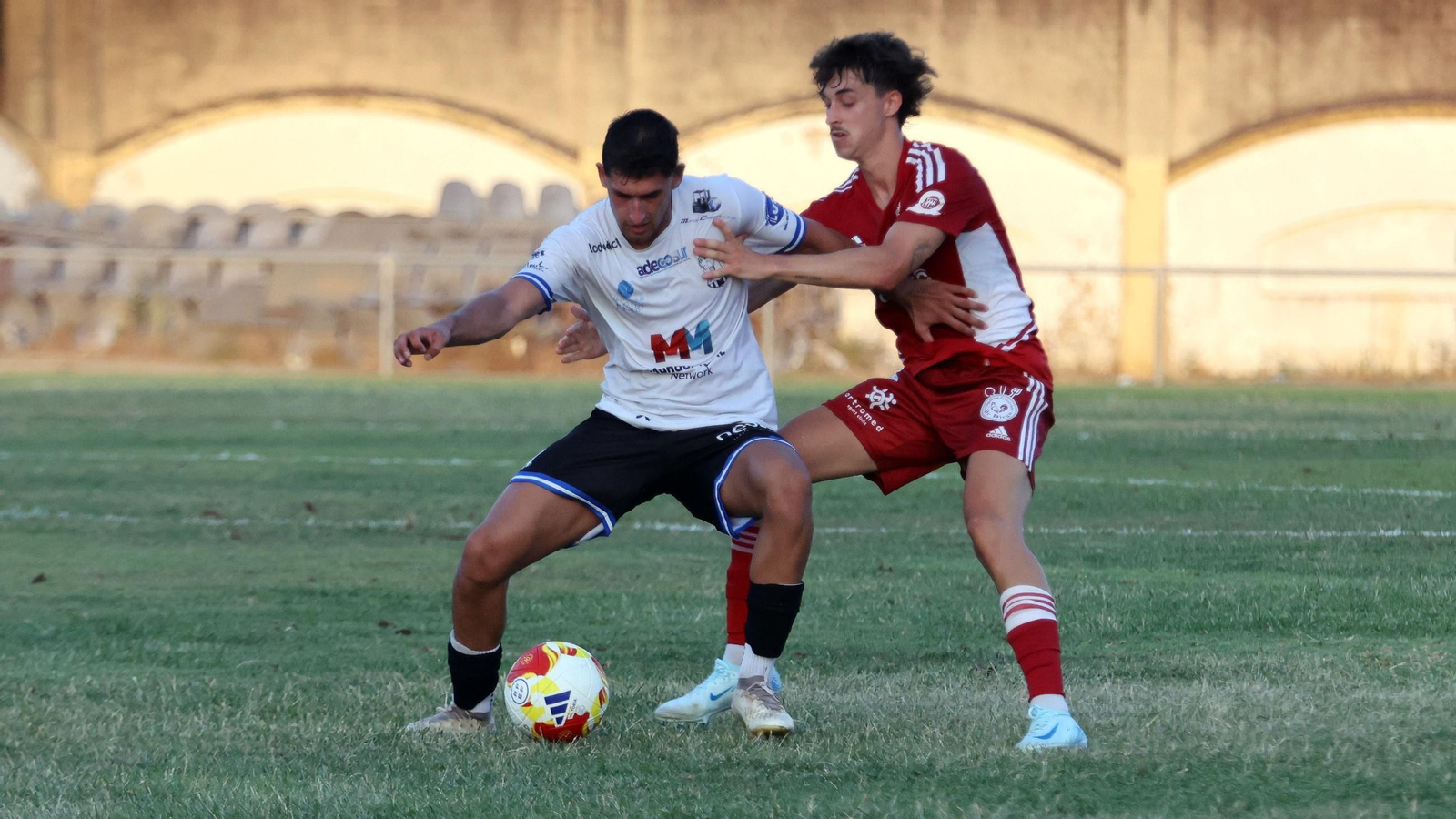 Imágenes del Trofeo Pedro Garrido entre el Jerez Industrial y el Xerez CD