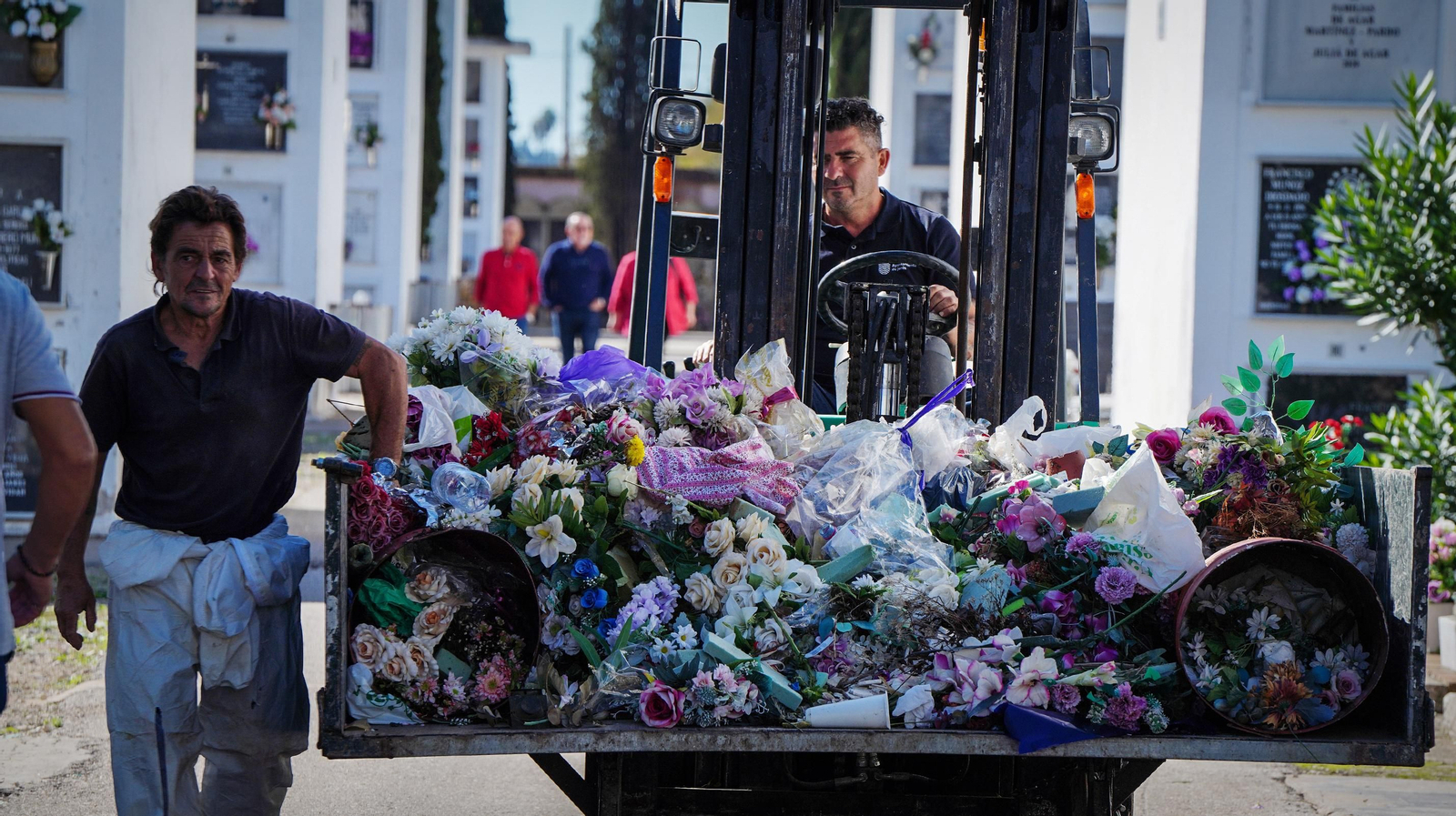 Día de todos los Santos en el cementerio de Jerez