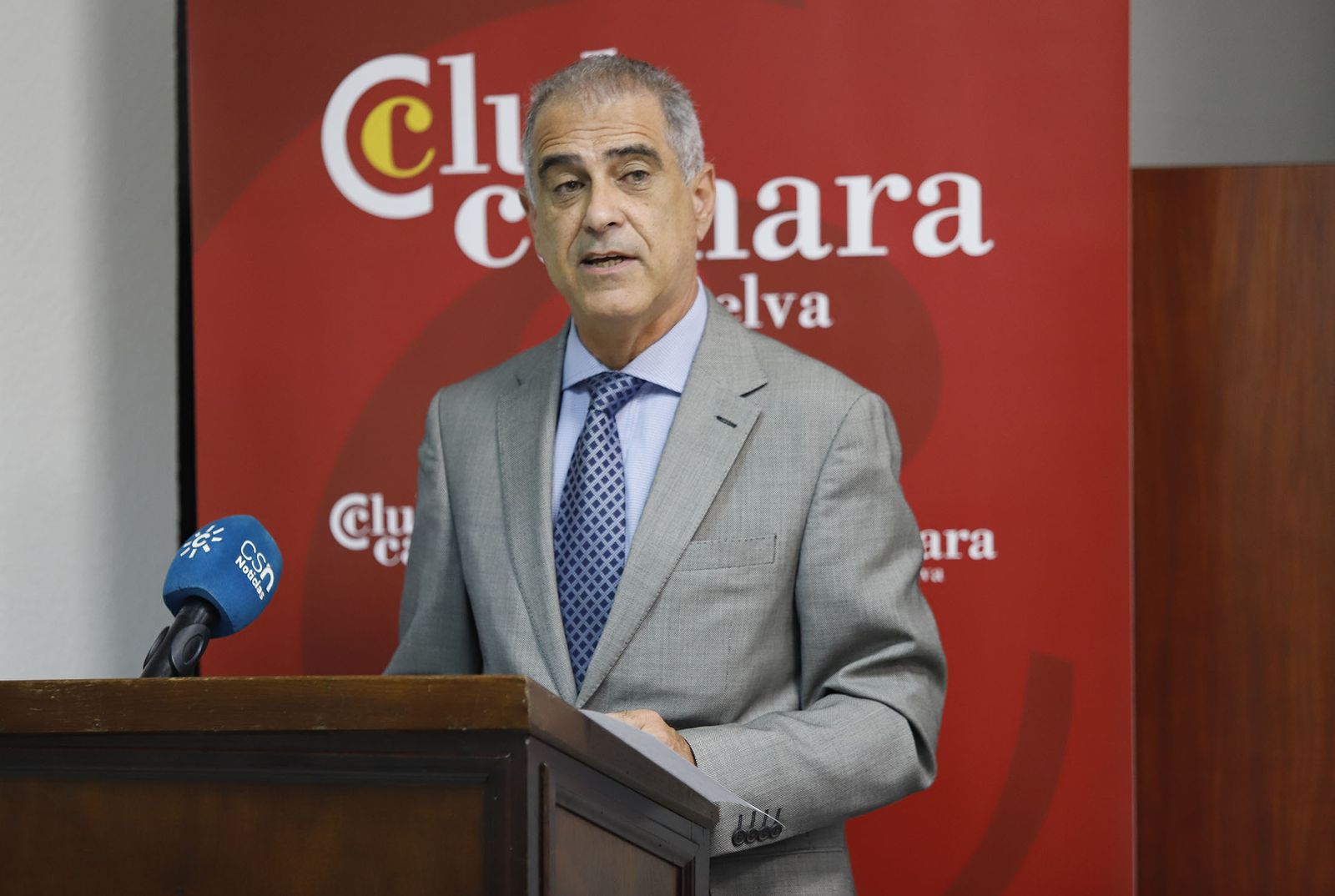 Arsenio Martínez, director general de la Cámara de Comercio durante la presentación del estudio.