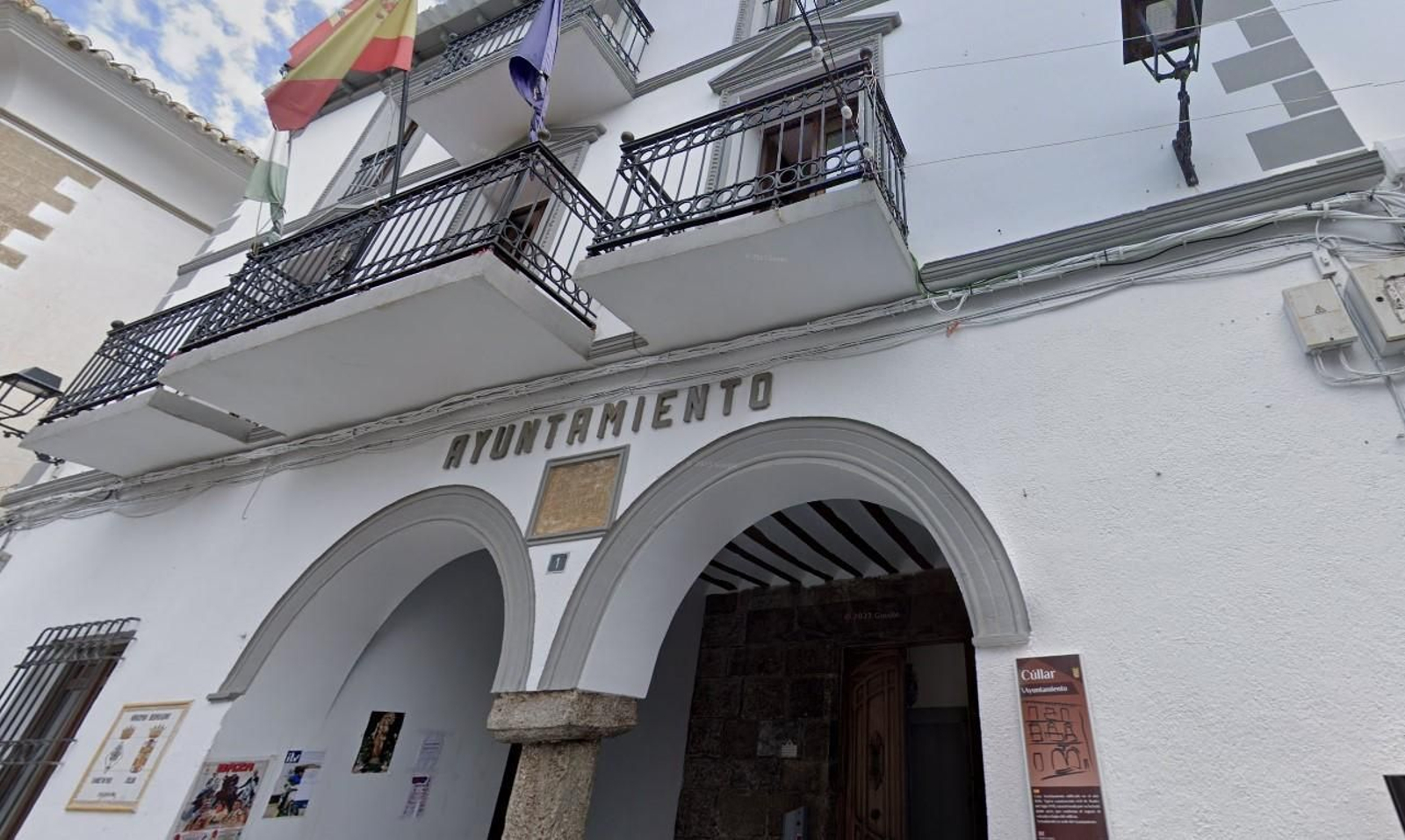 Fachada del Ayuntamiento de Cúllar.