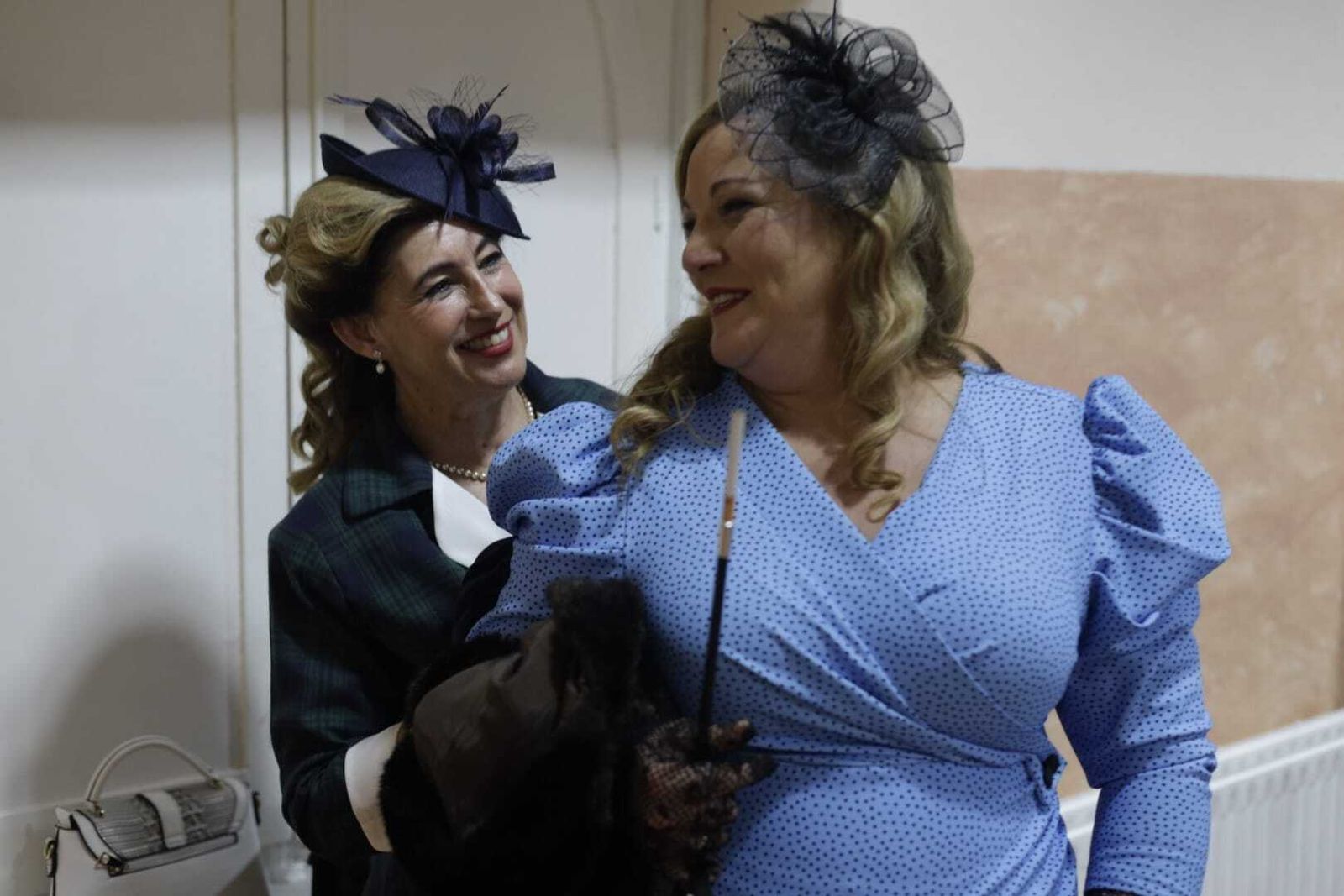 Comparsa 'Los telarañas' en camerinos.