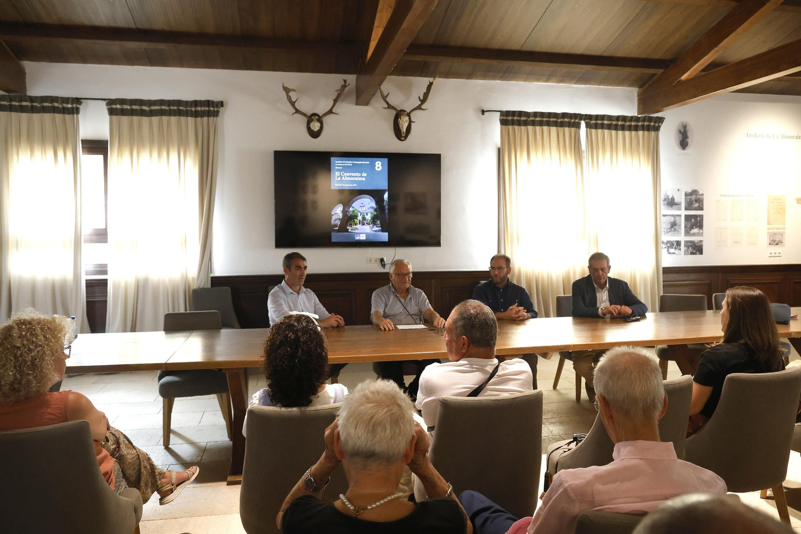 Las fotos de la presentación de "El Convento de la Almoraima, de Antonio Torremocha