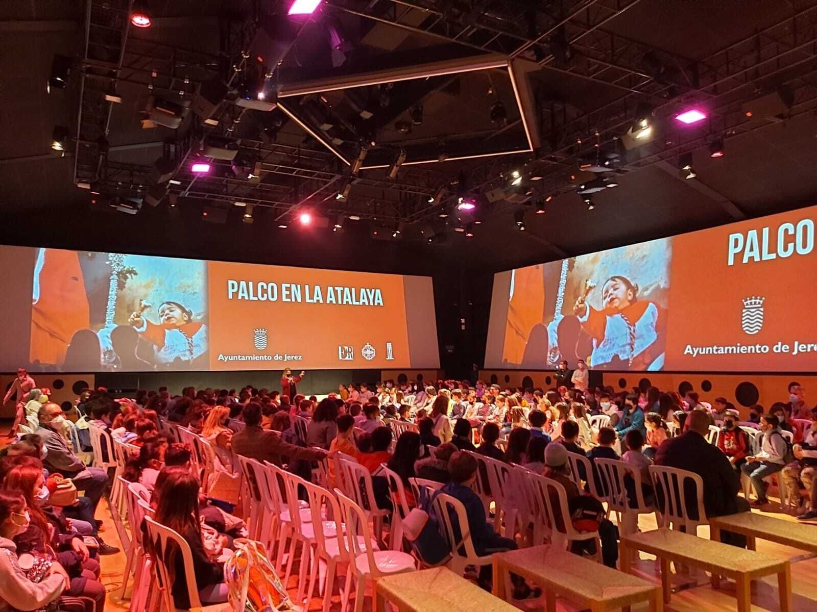 Alumnos en el audiovisual ‘Palco en La Atalaya’.