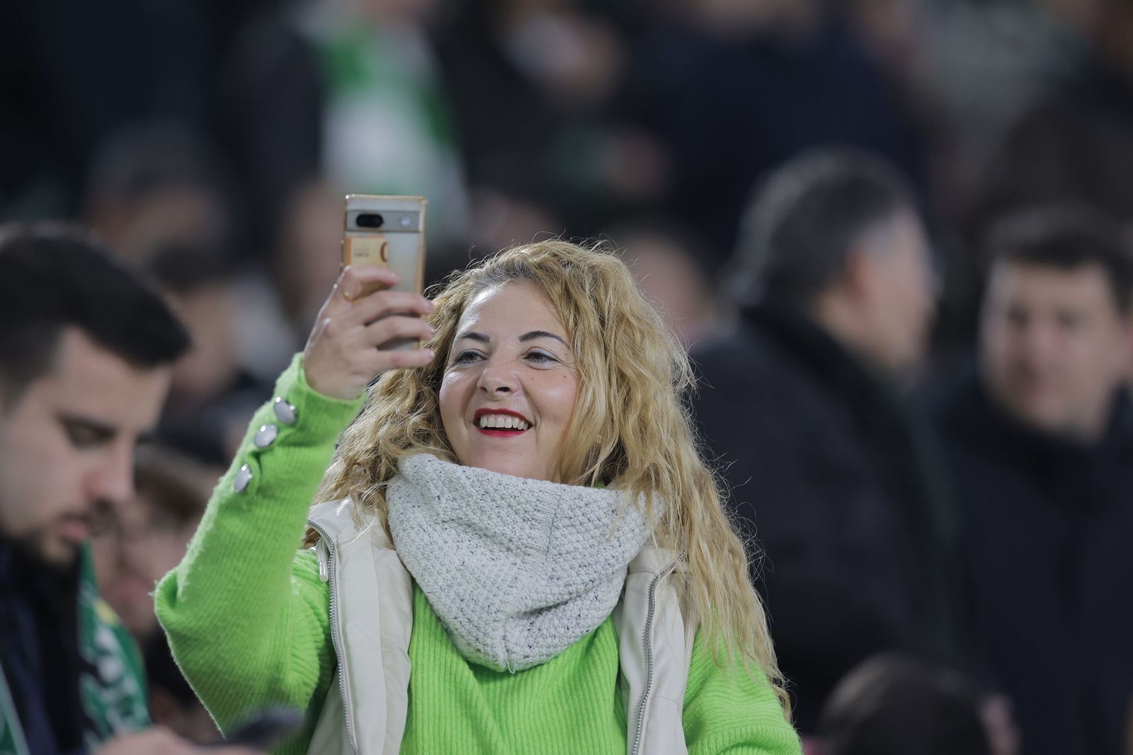 Búscate en las fotos del Betis - Elche