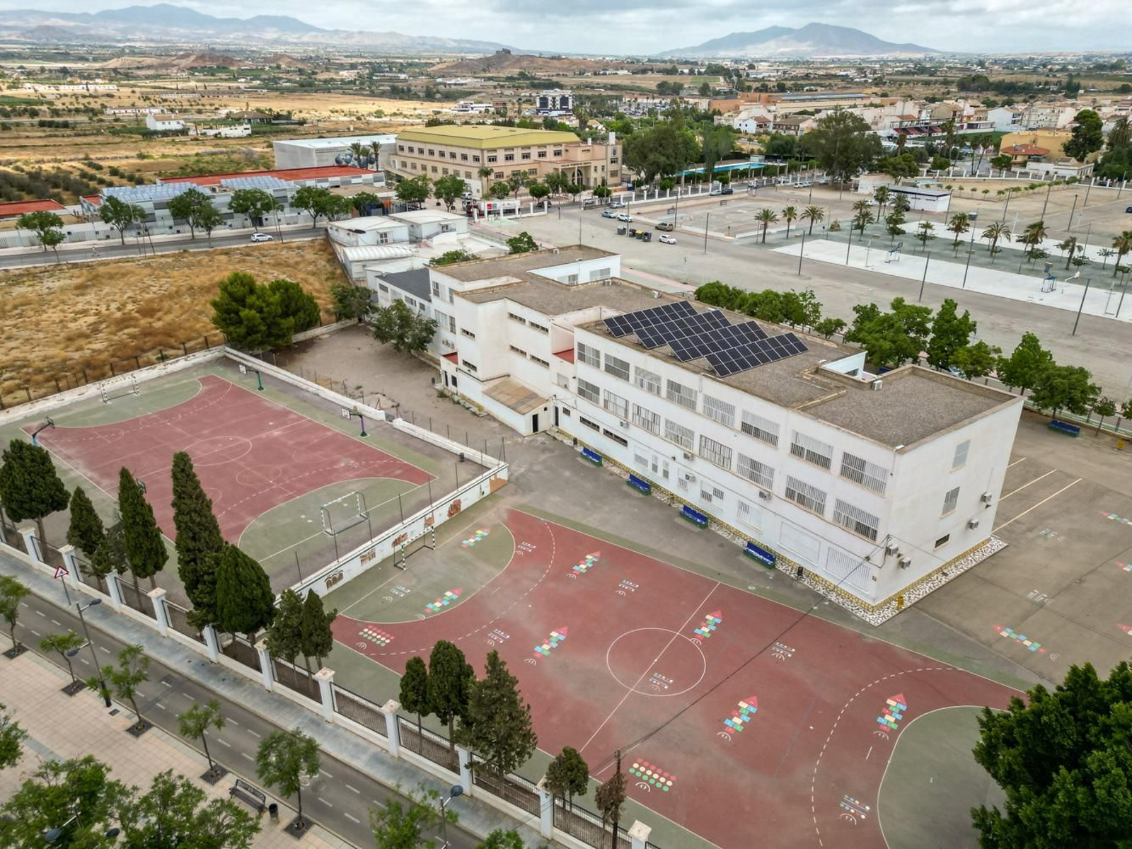 El Ayuntamiento ha recibido una ayuda de 34.300 euros del Fondo Europeo Agrícola de Desarrollo Rural para realizar la instalación.