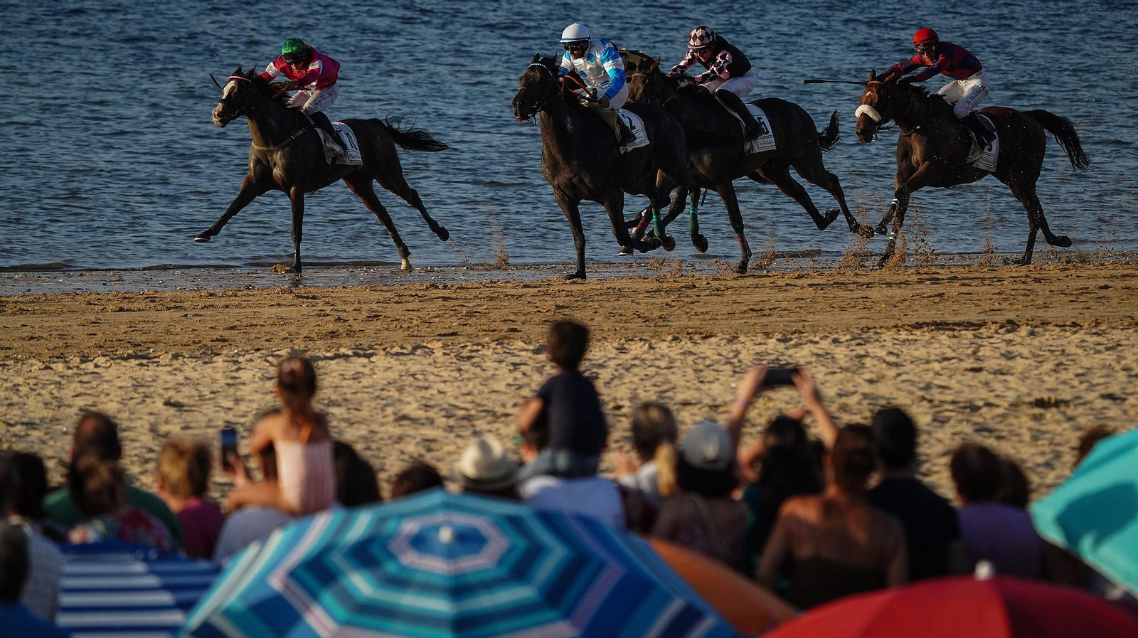 Imágenes del segundo ciclo de Carreras de Caballos de Sanlúcar