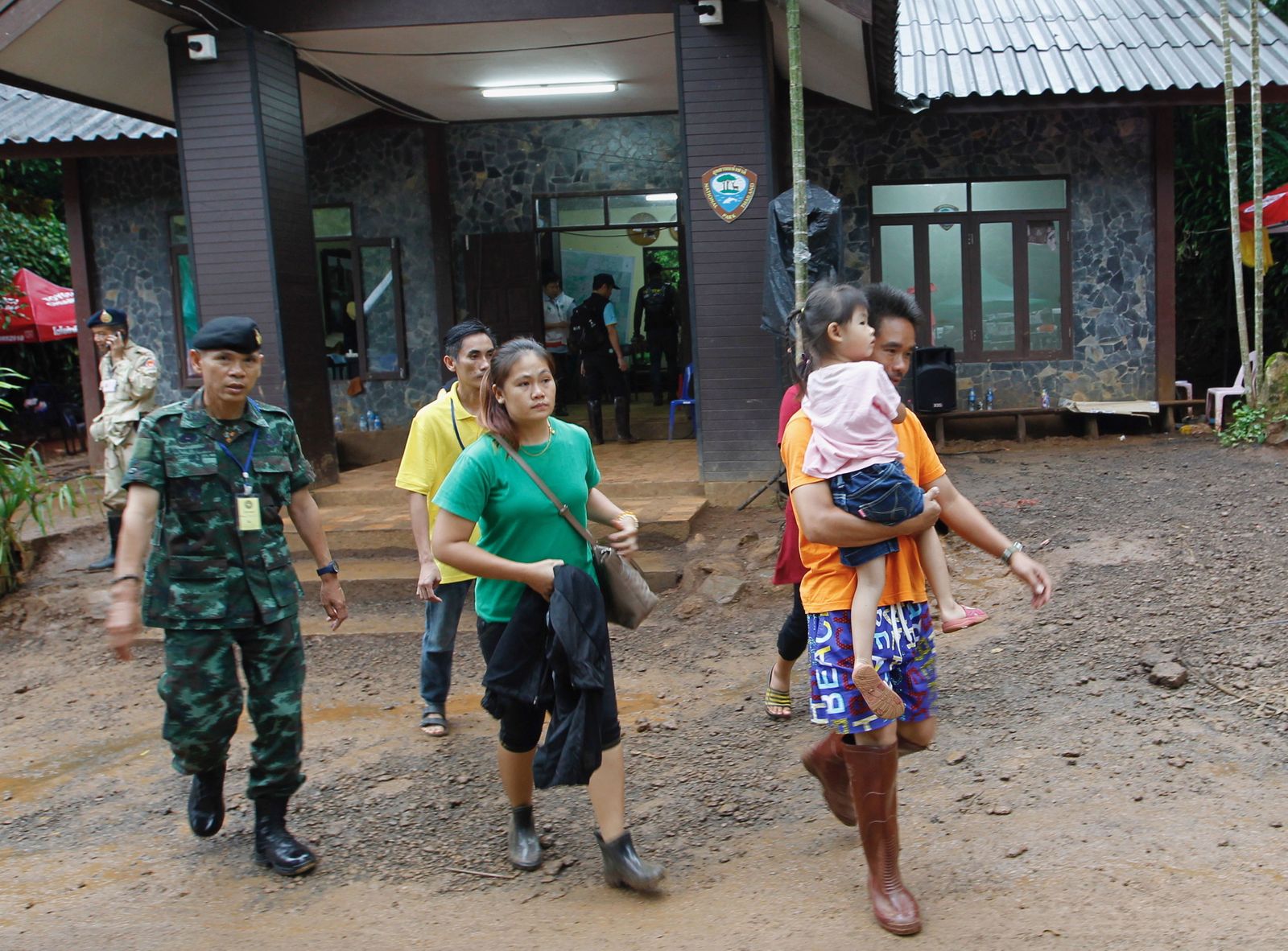 Rescate de los niños atrapados en una cueva de Tailandia