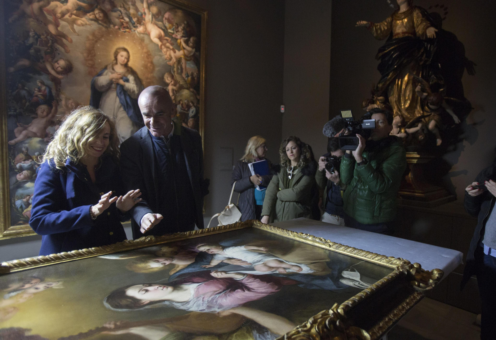 La obra 'La Virgen de la Faja' antes de ser expuesta