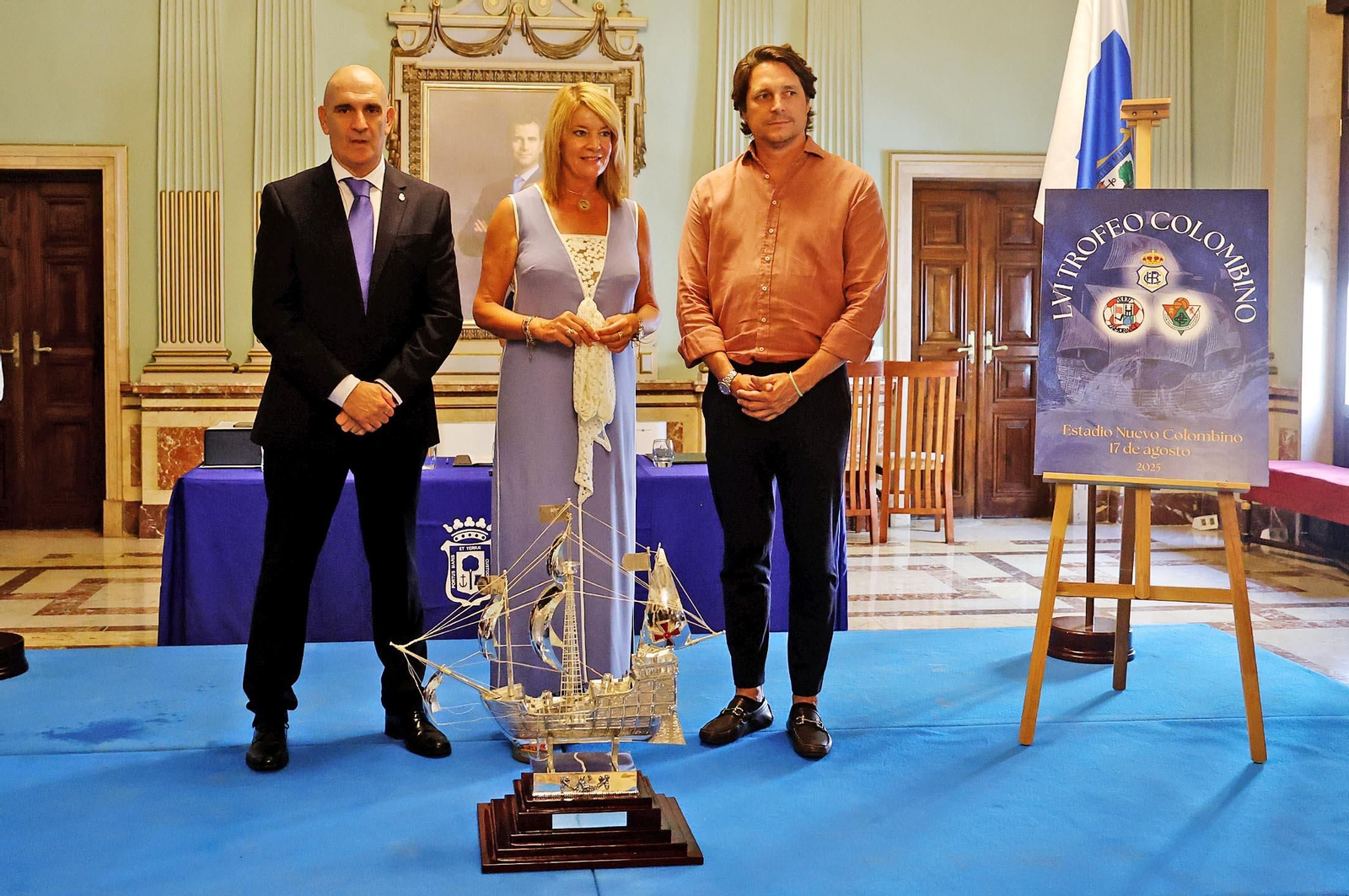 Nardy Lafuente pregona el LVI Trofeo Colombino, en imágenes