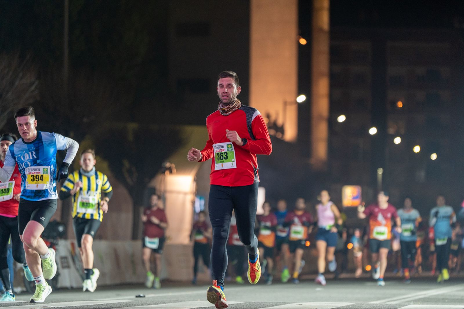 En imágenes: búscate en tu llegada a meta de la Carrera de San Antón 2026 (7)