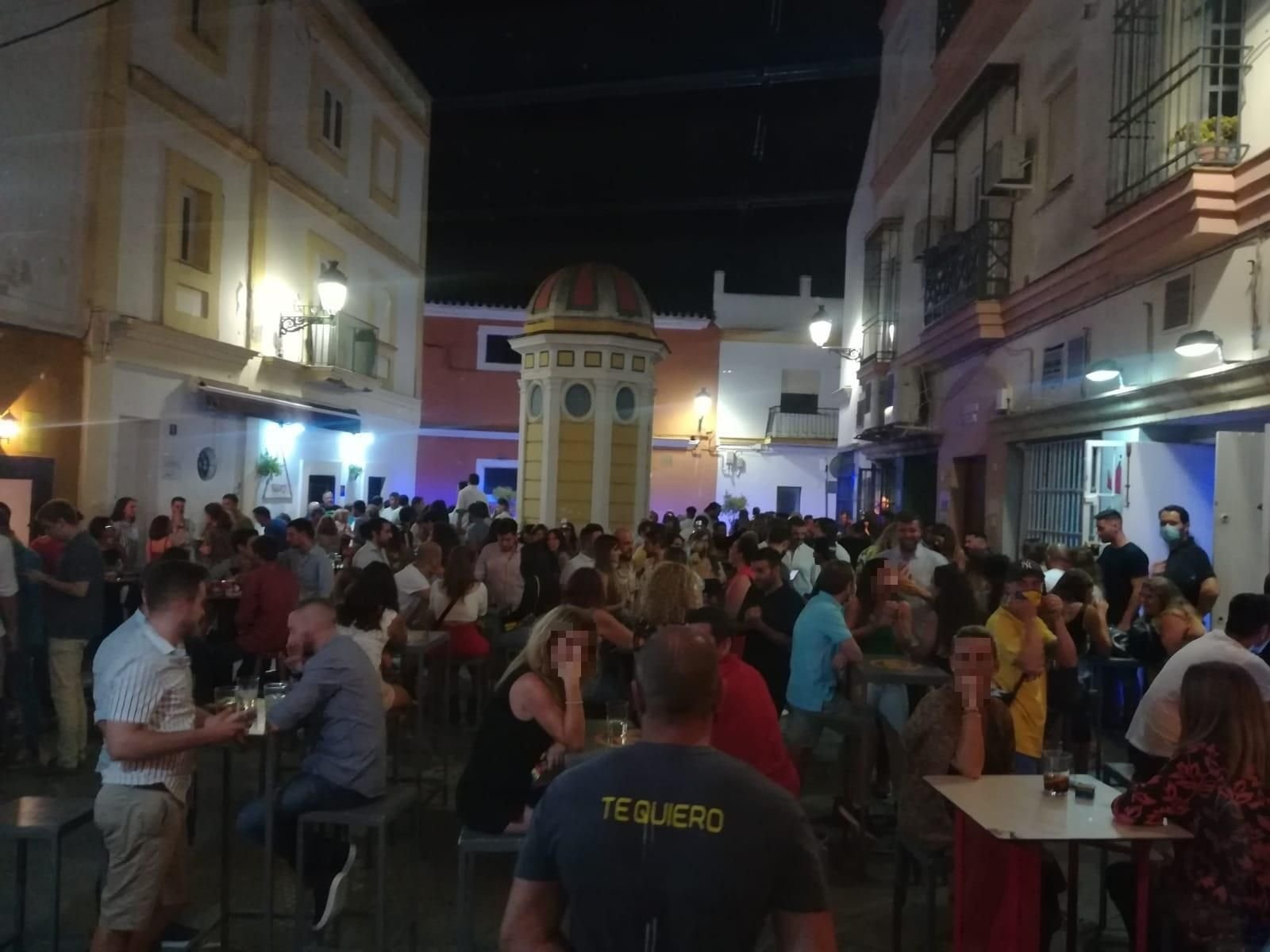Una imagen de la Plaza de la Cárcel en la noche del sábado.