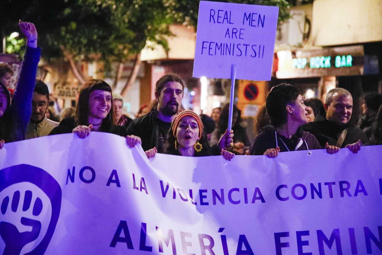 Las imágenes de la manifestación realizada por Asamblea Feminista 8M en Almería