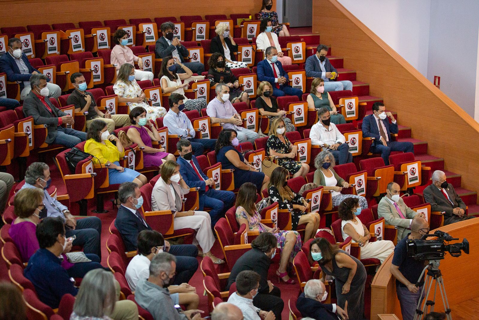 Imágenes de la toma de posesión del equipo de gobierno de la UHU