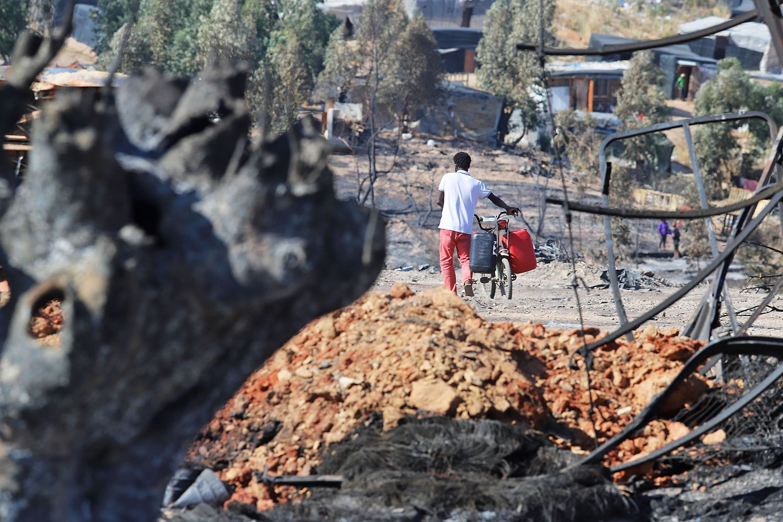 Así quedó el asentamiento de chabolas en Palos de la Frontera tras el incendio
