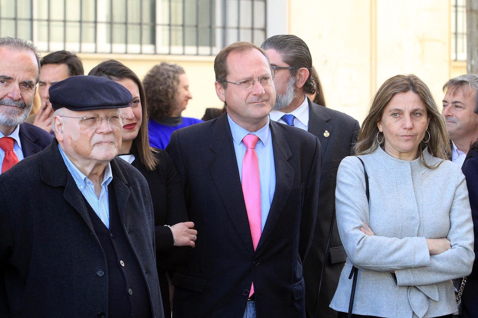 Acto de rotulación de la calle Abogado Juan José Domínguez en imágenes