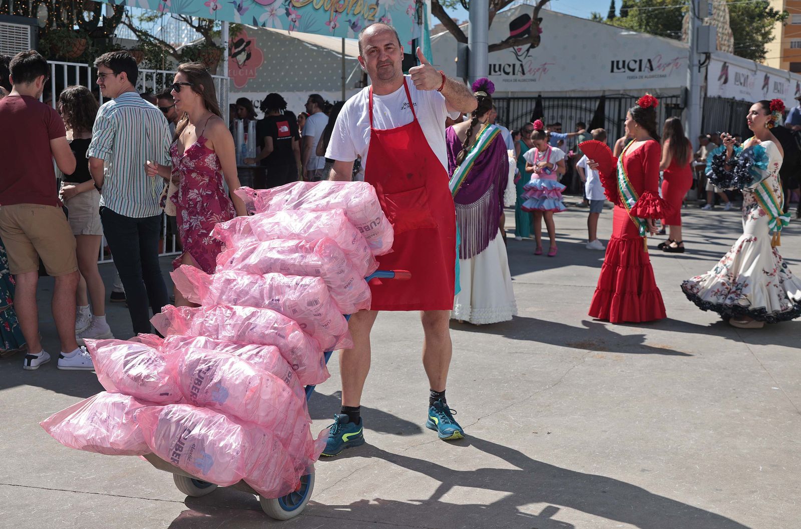 Fotos del Domingo por Sevillanas en la Feria Real de Algeciras 2024