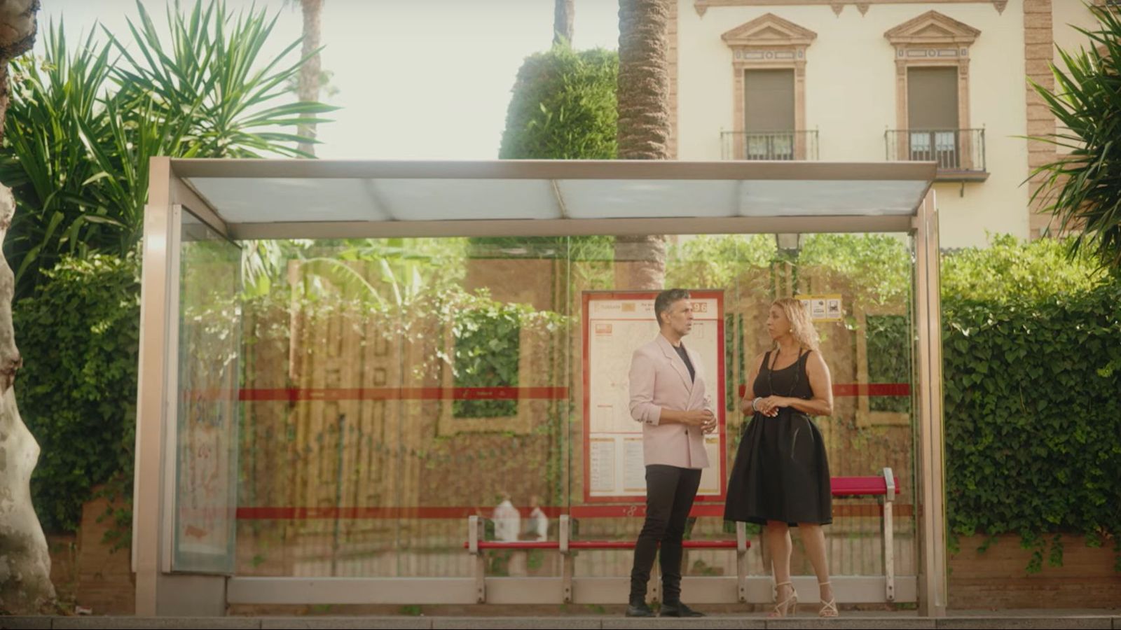 Arcangel y Esperanza Fernández, en uno de los anuncios