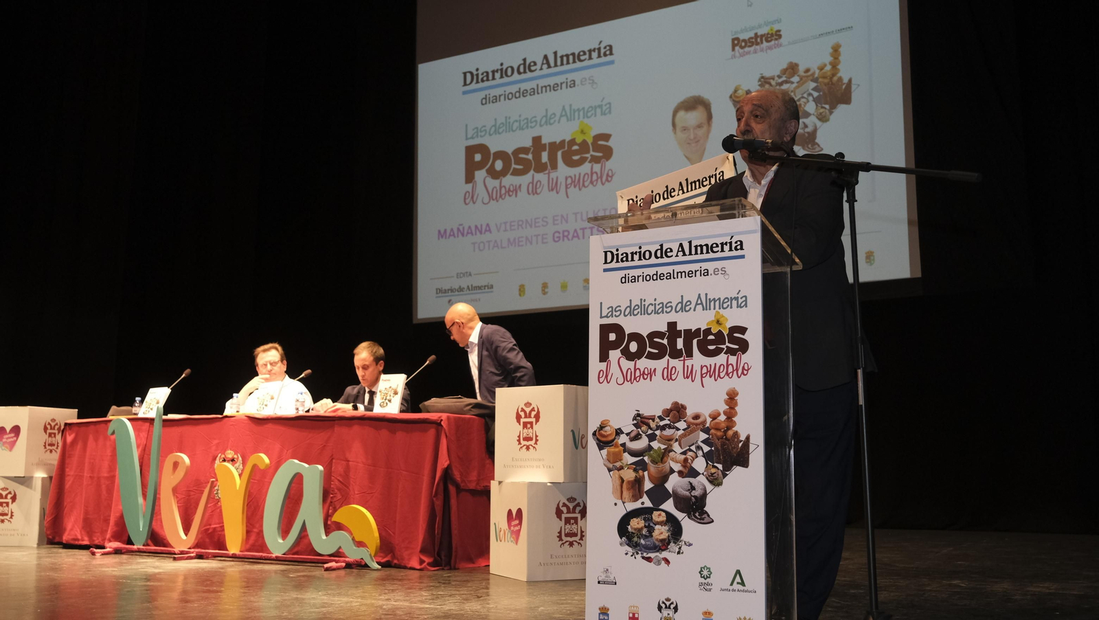 La presentación del libro de postres de Antonio Carmona, en imágenes