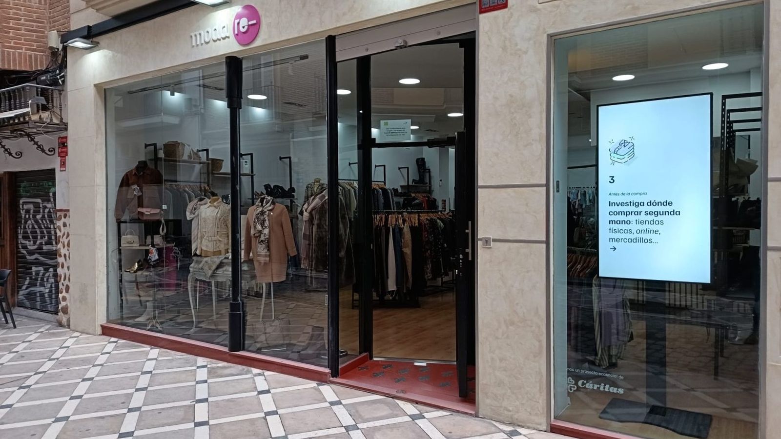 Local de Moda re- en Jaén.