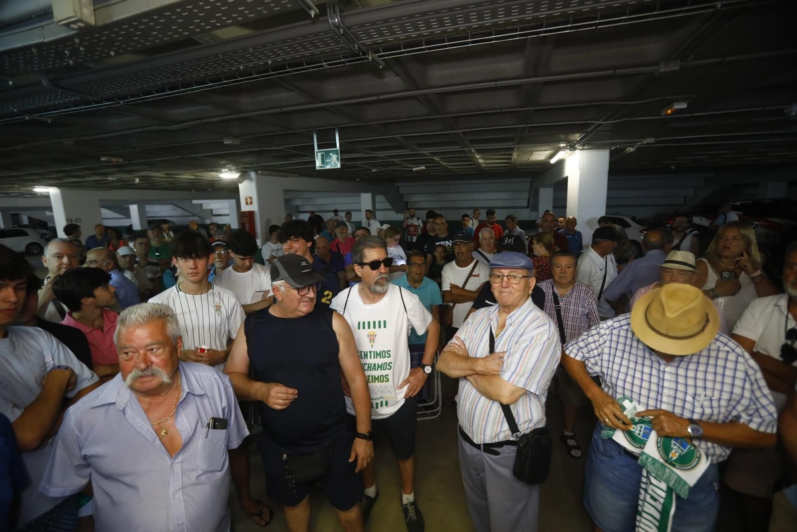 La gran expectación en el inicio de la campaña de abonos del Córdoba CF, en imágenes