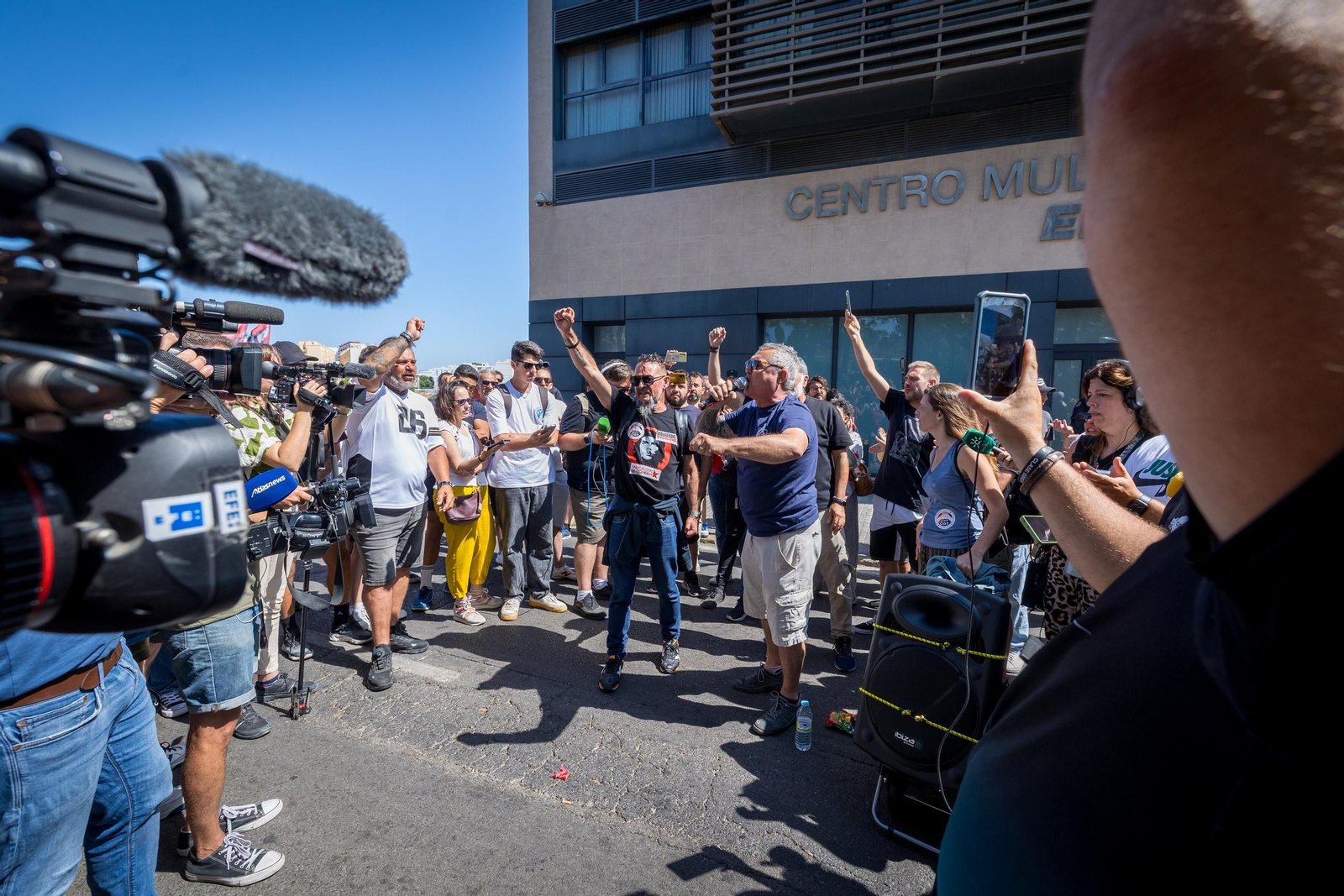 Las imágenes de las protestas de la huelga del metal en Cádiz de este miércoles 25 de junio