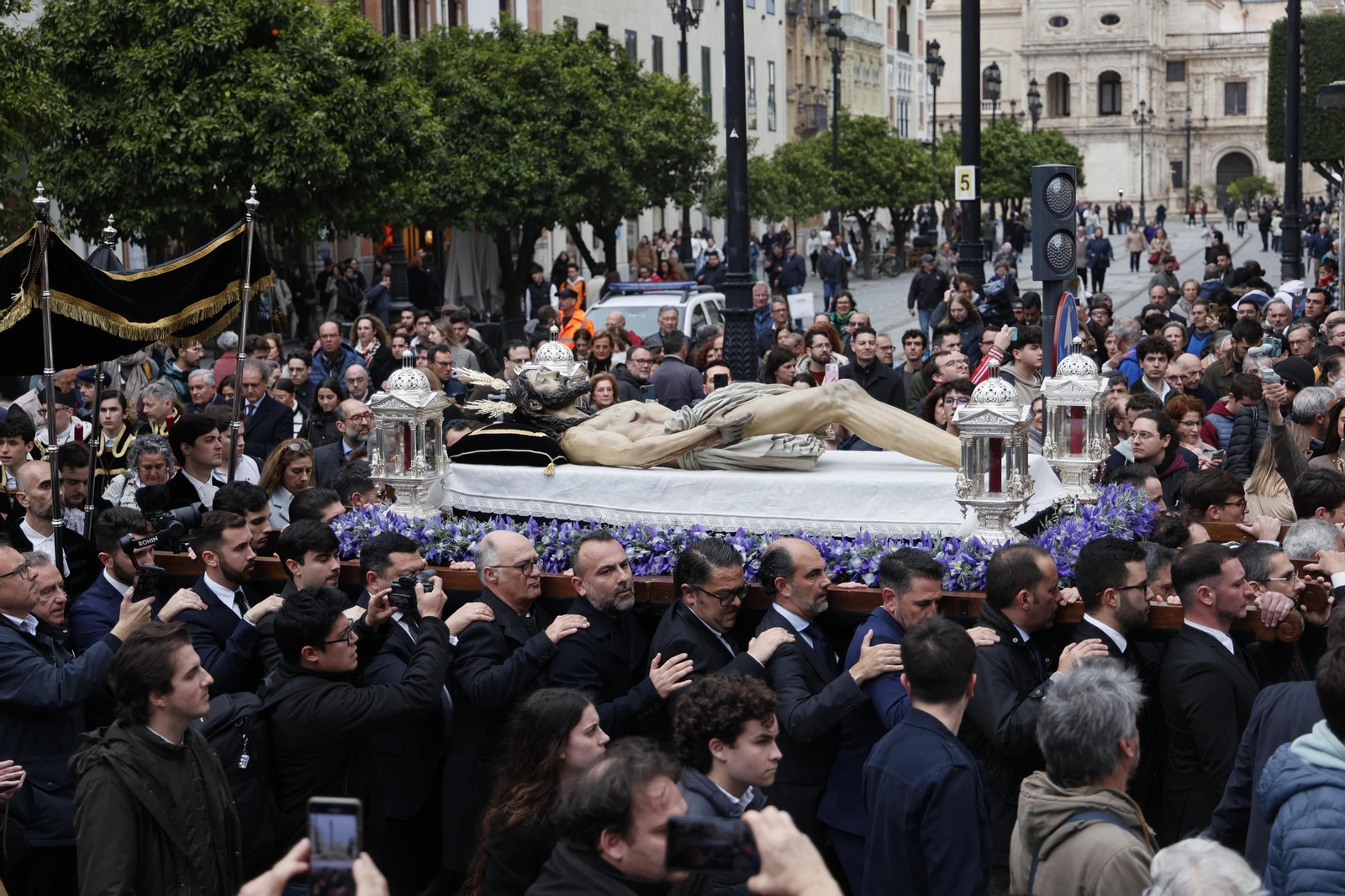 Las imágenes del Vía crucis de las Hermandades