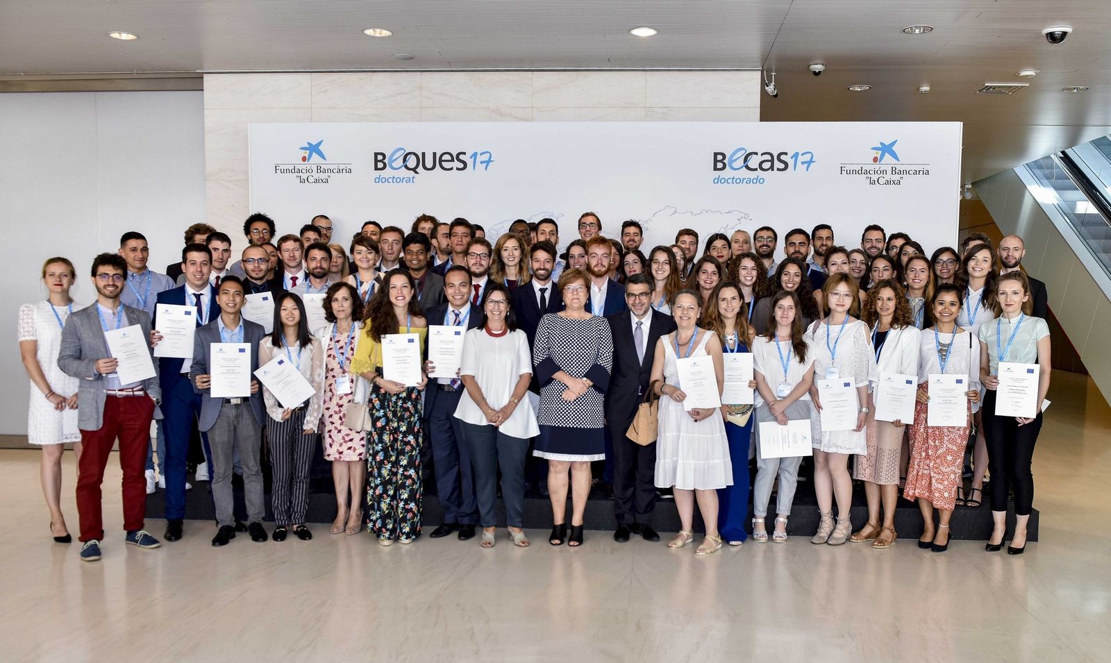 Foto de grupo de los becados