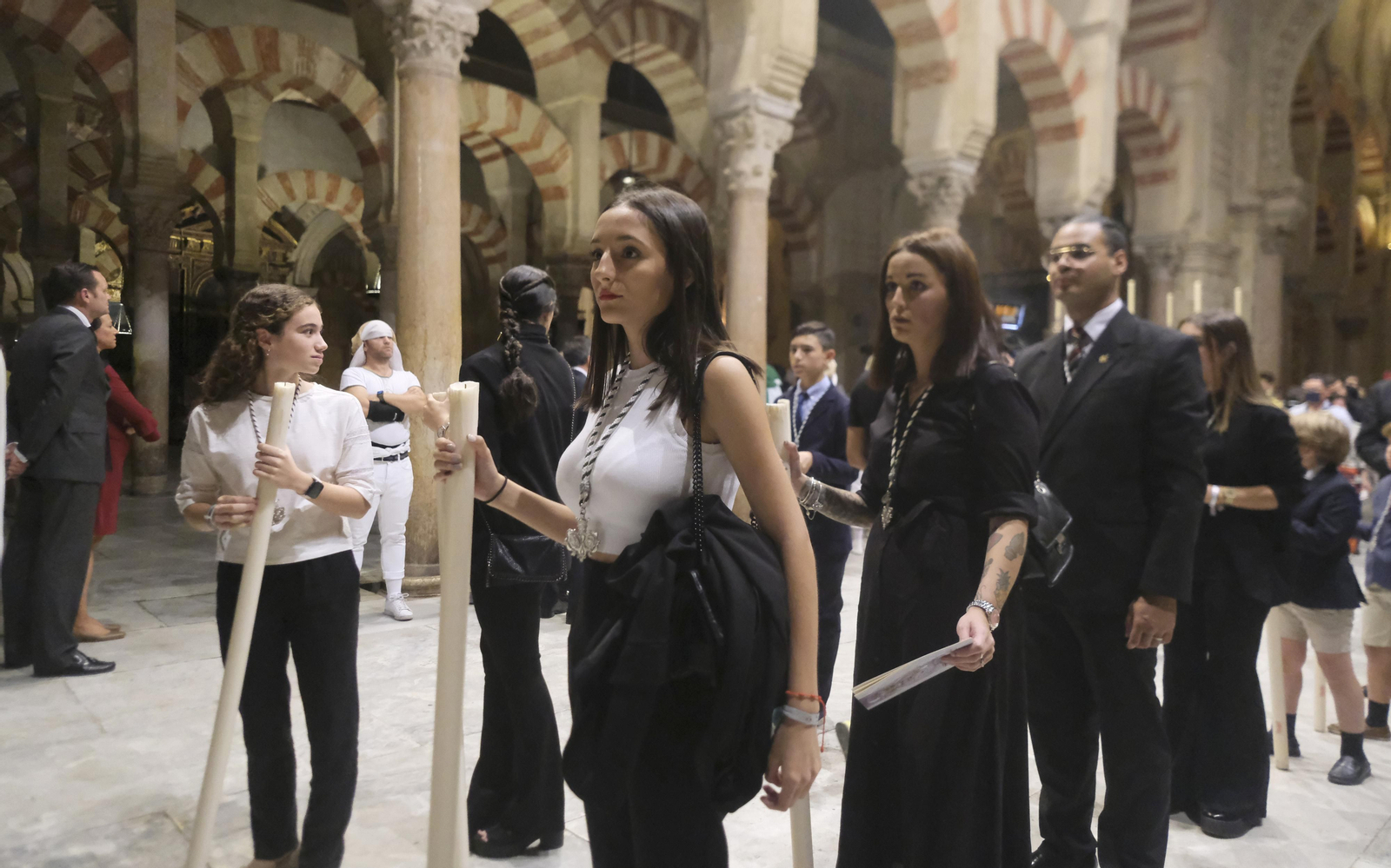La procesión de la Virgen de la Paz tras su coronación pontificia en Córdoba, en imágenes