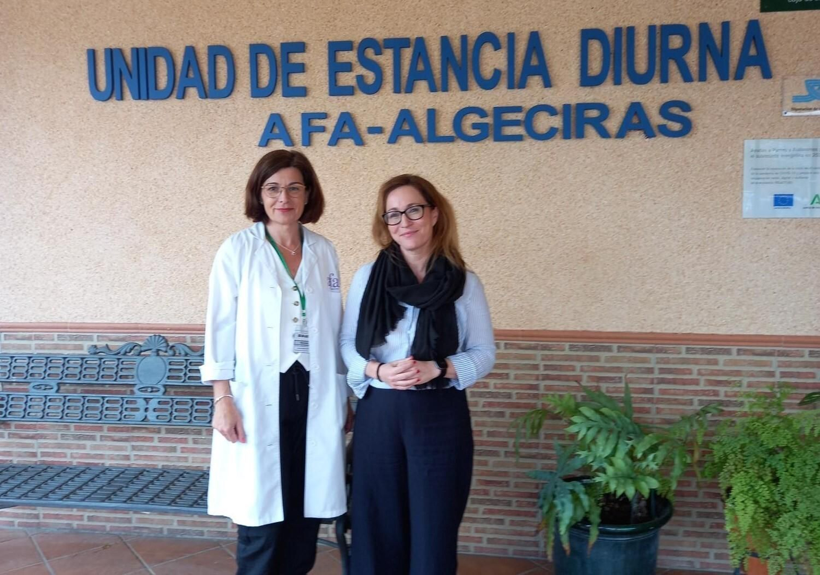 La responsable de la Fundación Cepsa en su visita a AFA-Algeciras La responsable de la Fundación Cepsa en su visita a AFA-Algeciras