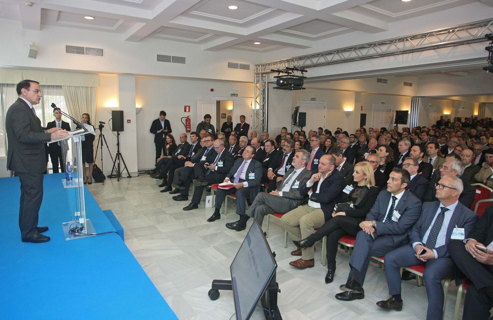 Cuatrocientos empresarios alzan la voz por la Algeciras-Bobadilla